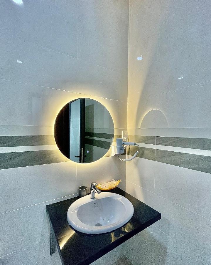 Khach San Thien My Hotell Rạch Giá Eksteriør bilde